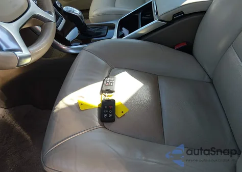 2013 Volvo S80 T6/T6 Platinum/T6 Premier Plus z USA, uszkodzony, nr VIN YV1902AH7D1172415